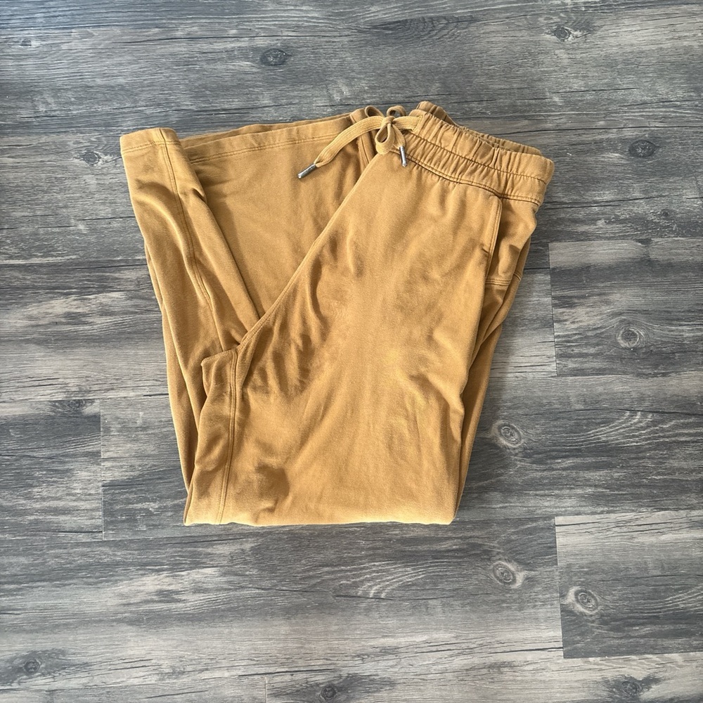 Lululemon On The Fly Pants